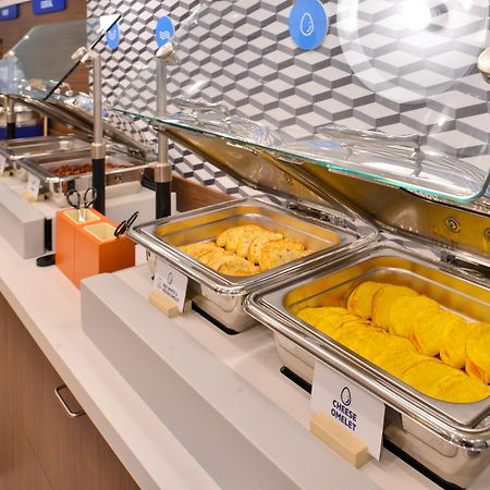 Holiday Inn Express & Suites Toledo West By Ihg Eksteriør bilde