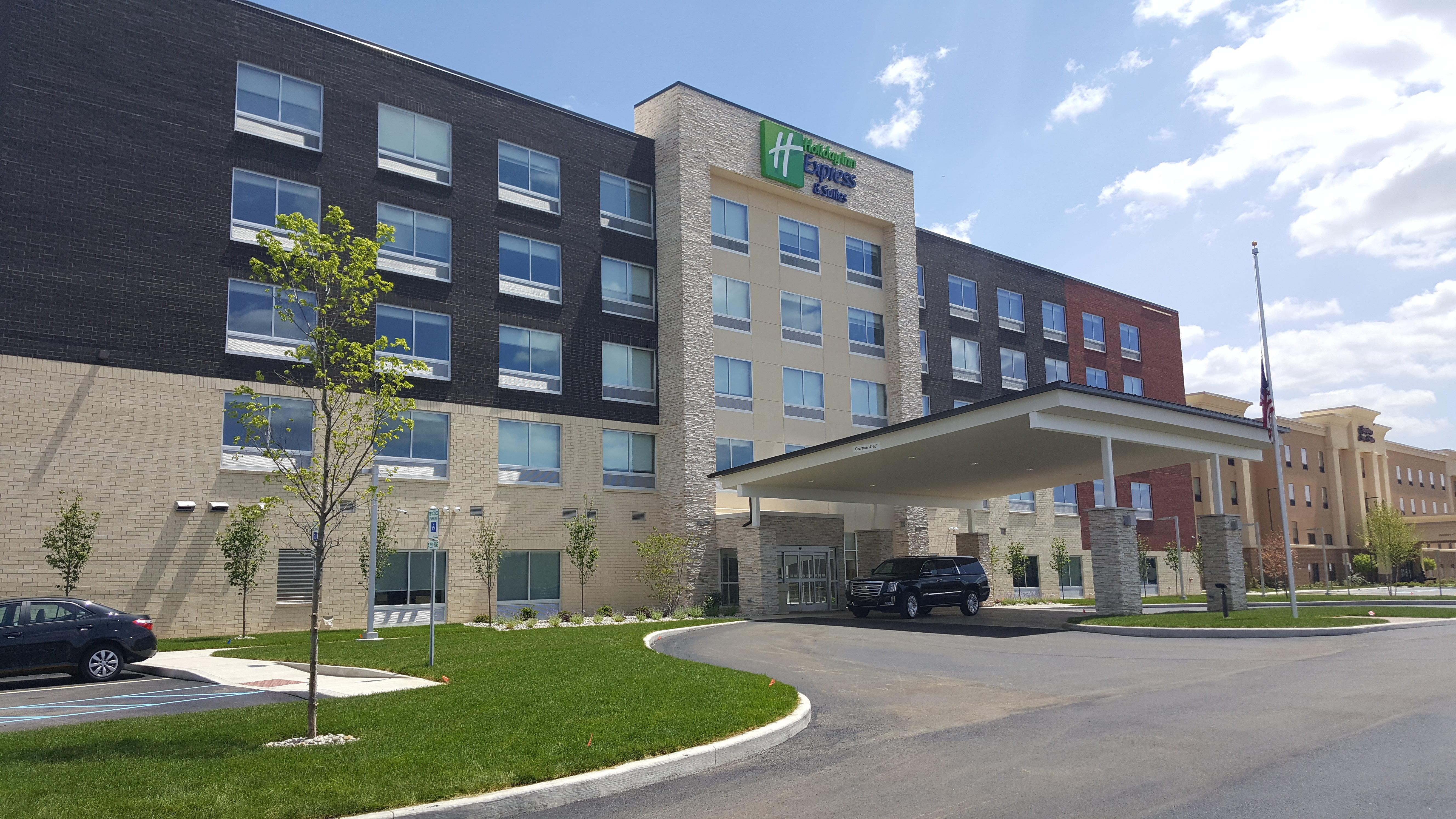Holiday Inn Express & Suites Toledo West By Ihg Eksteriør bilde