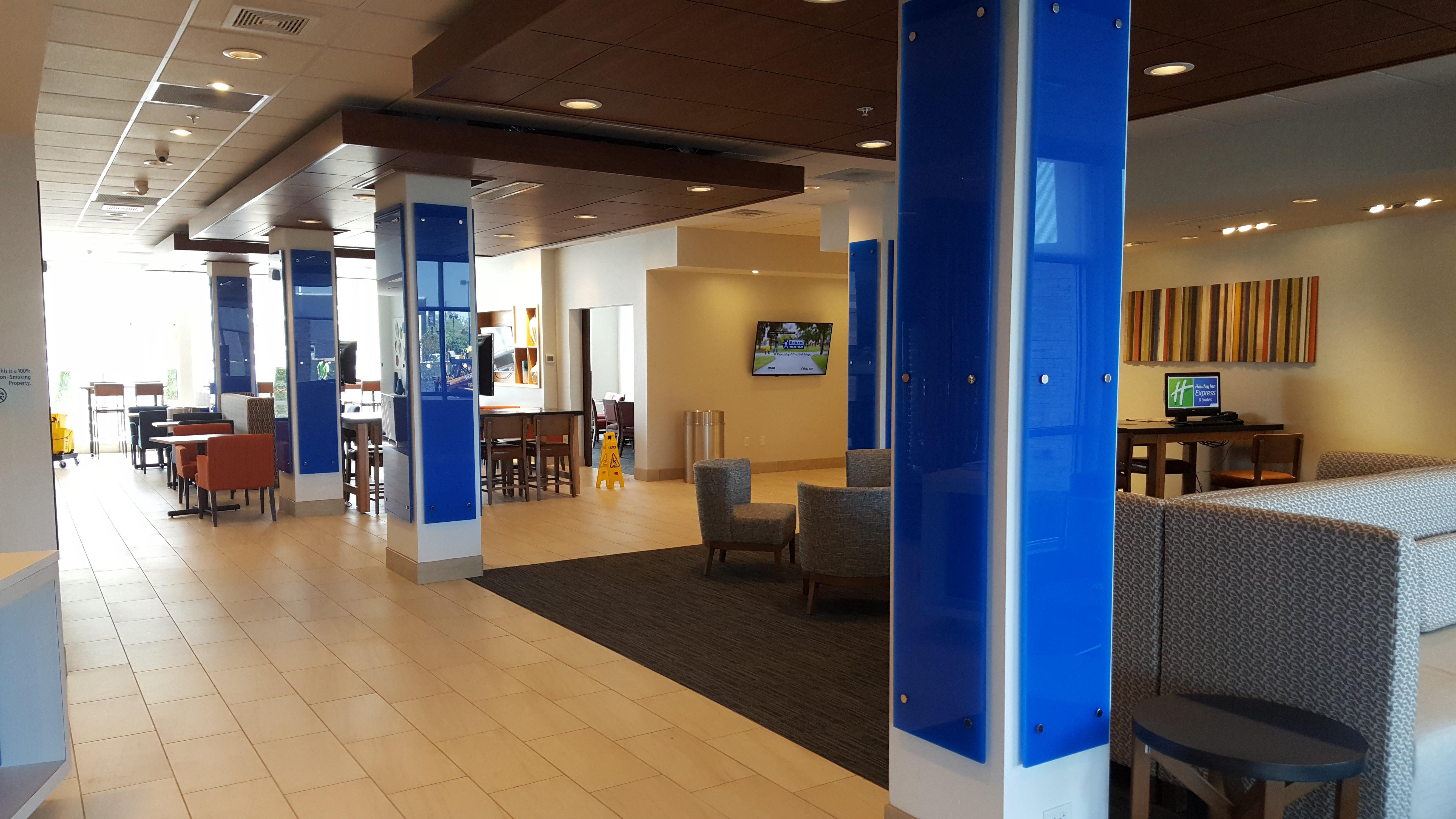 Holiday Inn Express & Suites Toledo West By Ihg Eksteriør bilde