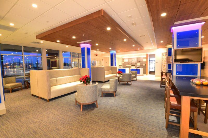 Holiday Inn Express & Suites Toledo West By Ihg Eksteriør bilde