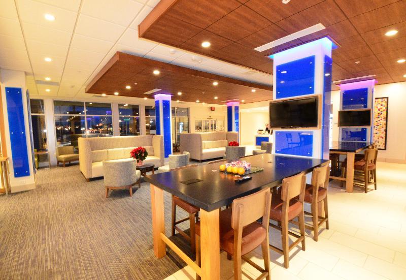 Holiday Inn Express & Suites Toledo West By Ihg Eksteriør bilde